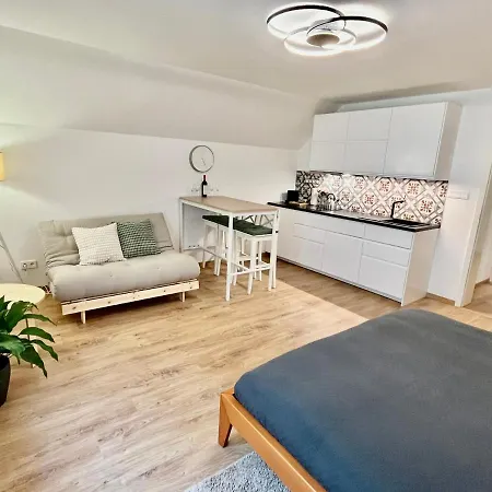 Apartmany Dlouha Tabor Exterior photo
